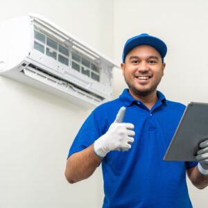 maintenance man giving a thumbs up